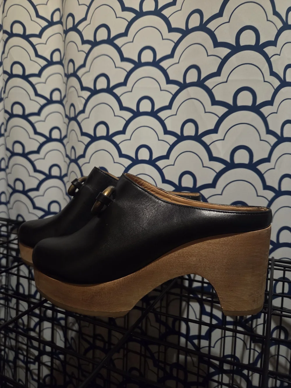 FRAME Le Ione Black Leather Wooden Wedge Clogs - Size 37 (US 7) - Picture 2 of 5